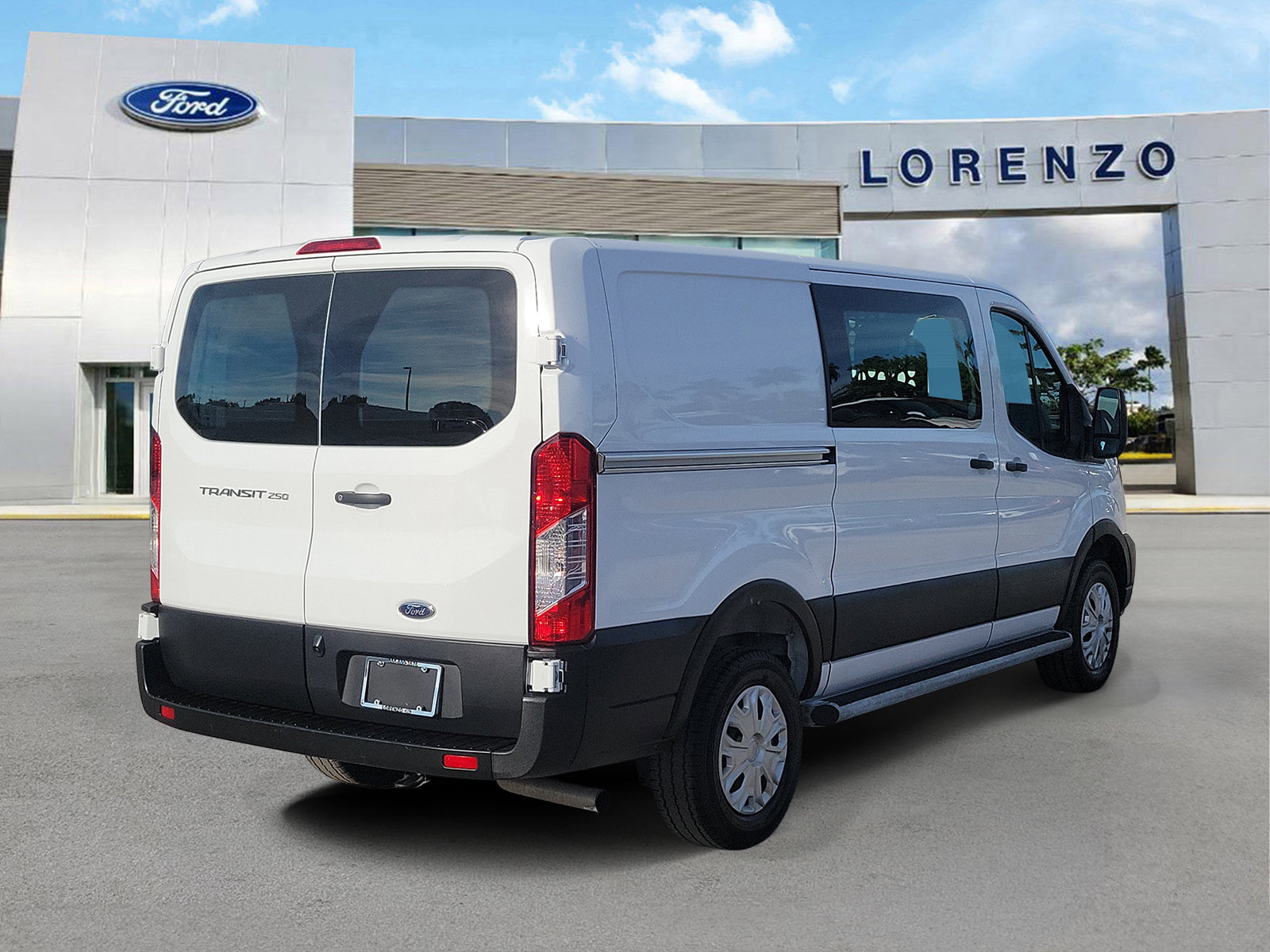 Used 2025 Ford Transit 250 Low Roof w/ Exterior Upgrade Package RWD image 5