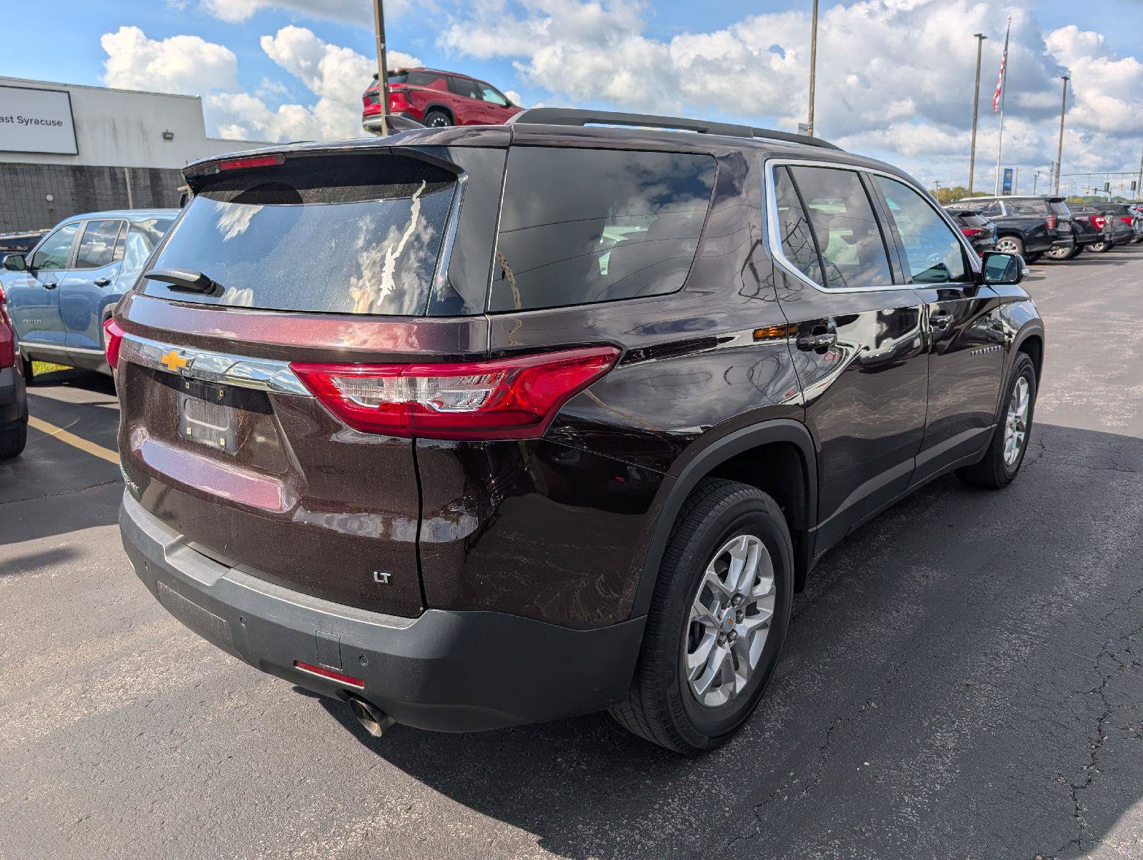 Used 2020 Chevrolet Traverse LT AWD/4WD image 7