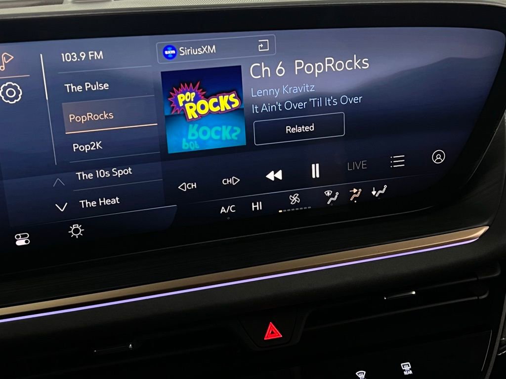 Used 2025 Buick Envision Sport Touring image 18