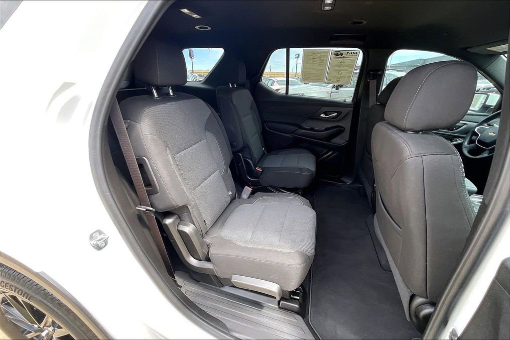 Used 2023 Chevrolet Traverse LT FWD image 27