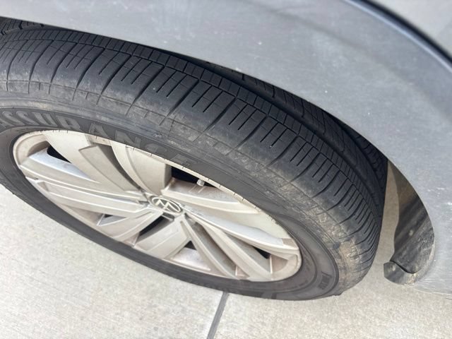Used 2021 Volkswagen Atlas SEL AWD/4WD image 11