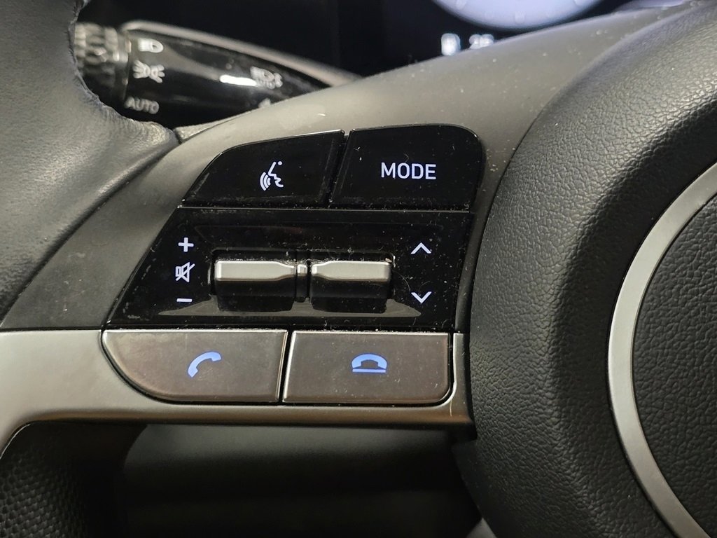 Used 2023 Hyundai Elantra SEL w/ Convenience Package image 32