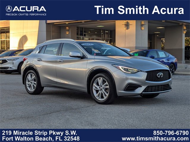 Used 2019 INFINITI QX30 image 1