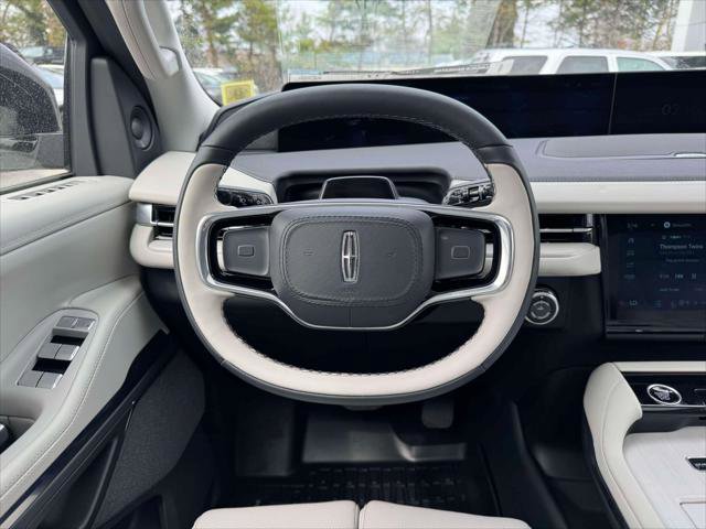 Used 2025 Lincoln Navigator L Reserve image 20