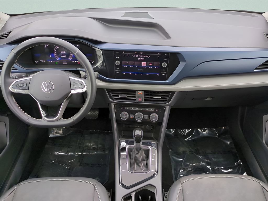 Used 2024 Volkswagen Taos SE image 15