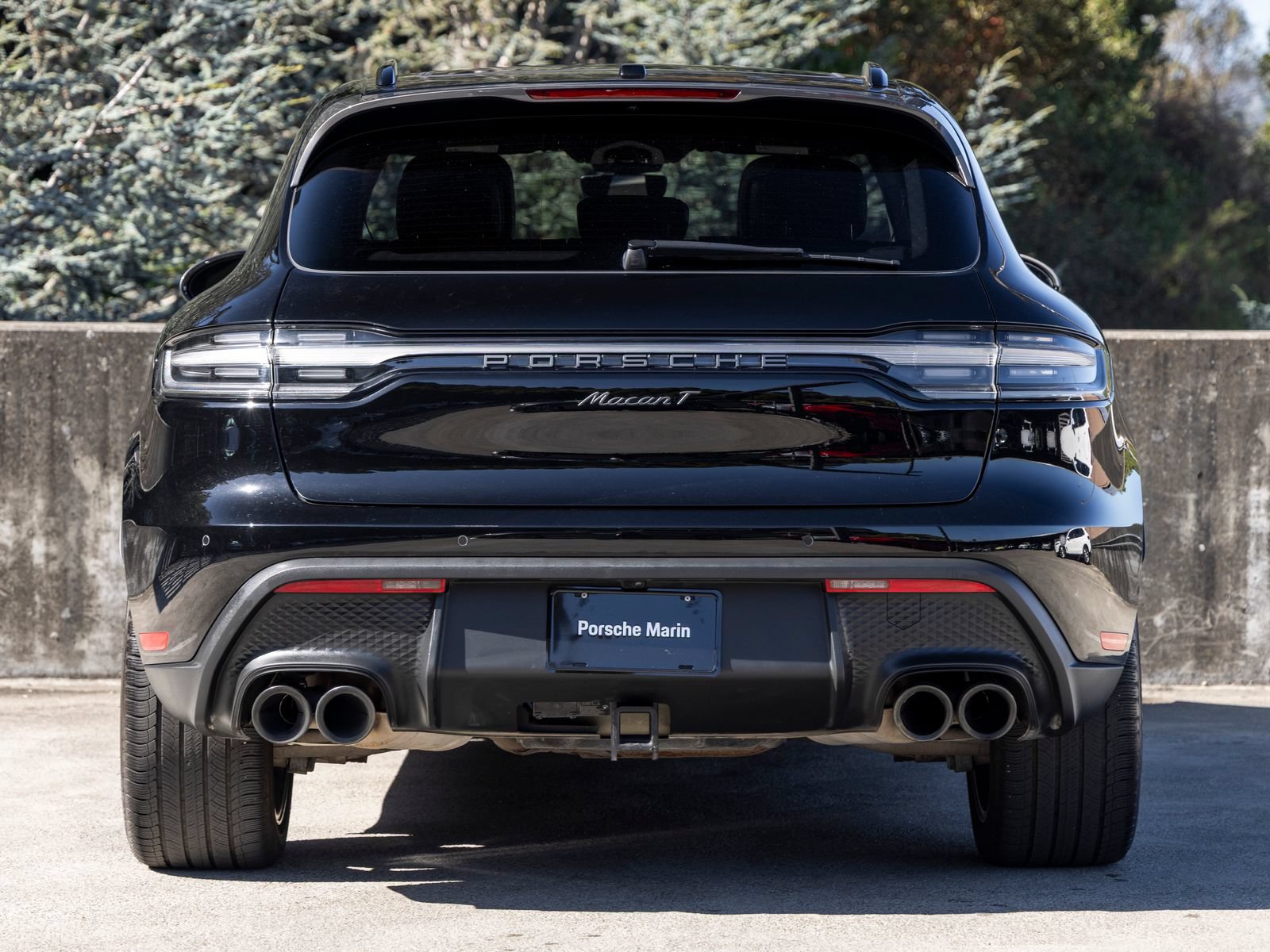 Certified 2023 Porsche Macan Turbo AWD/4WD image 10