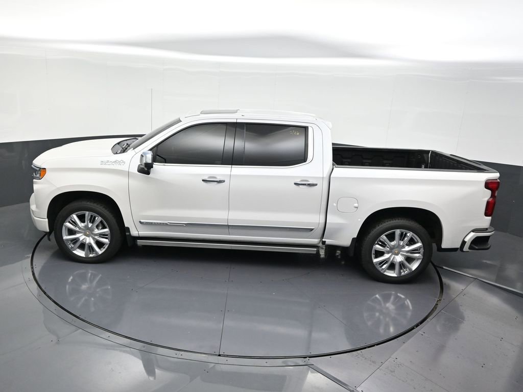 Used 2023 Chevrolet Silverado 1500 High Country w/ High Country Premium Package image 16