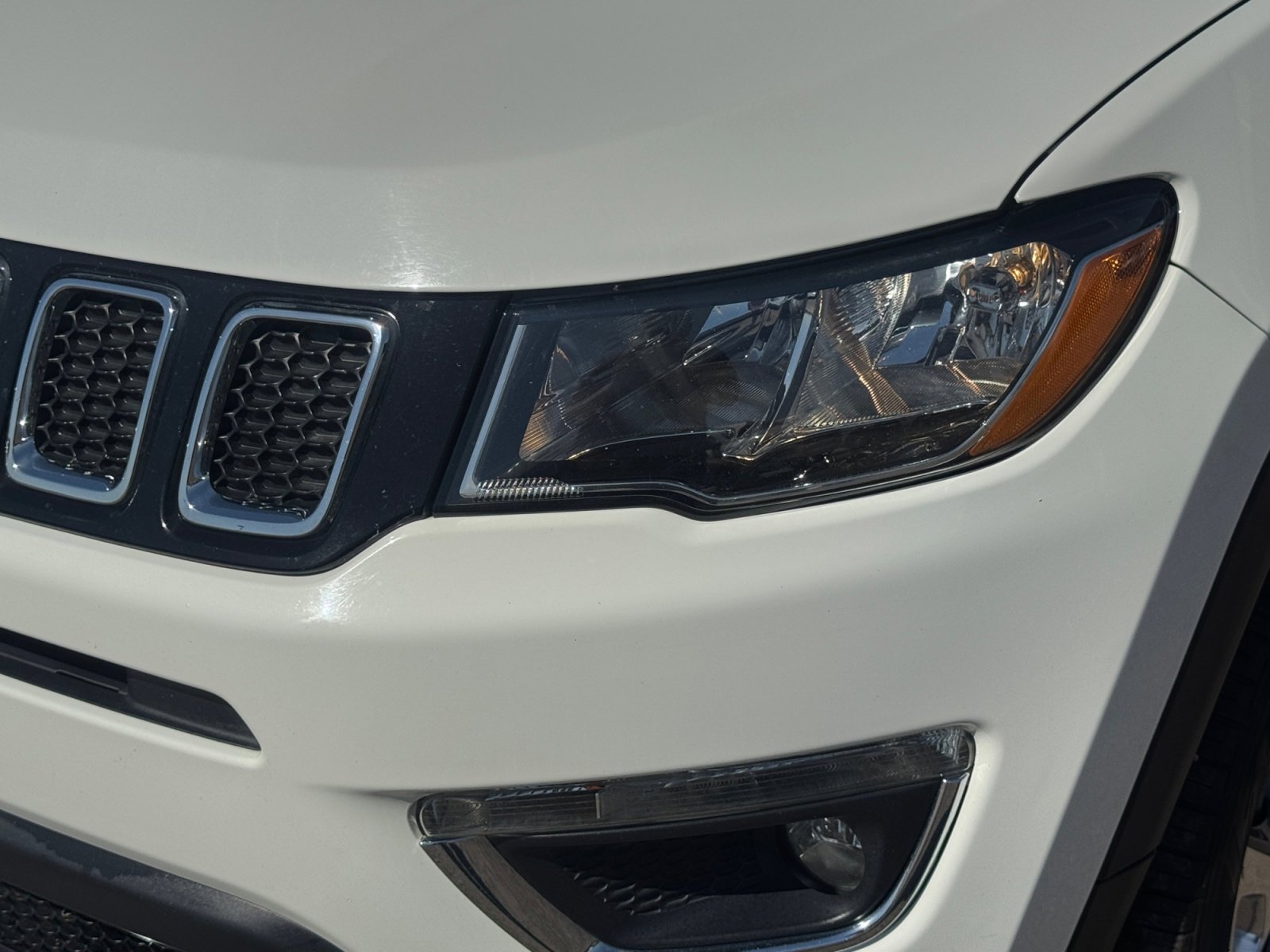 Used 2019 Jeep Compass Limited w/ Safety & Security Group AWD/4WD image 27