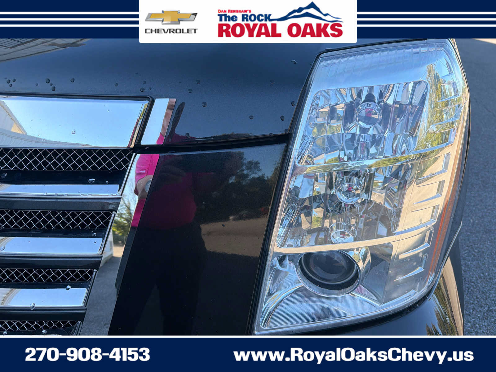 Used 2012 Cadillac Escalade Luxury AWD/4WD image 13
