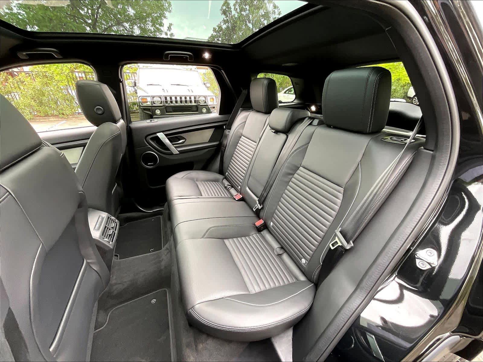 New 2026 Land Rover Discovery Sport Landmark AWD/4WD image 12