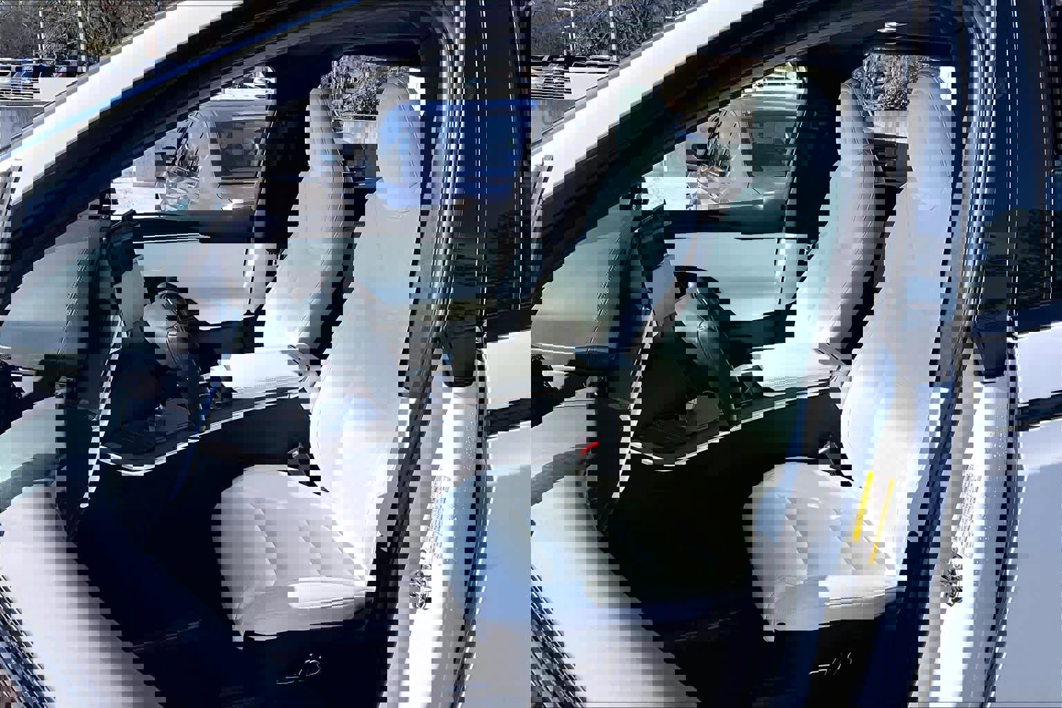 Used 2022 Tesla Model X image 7