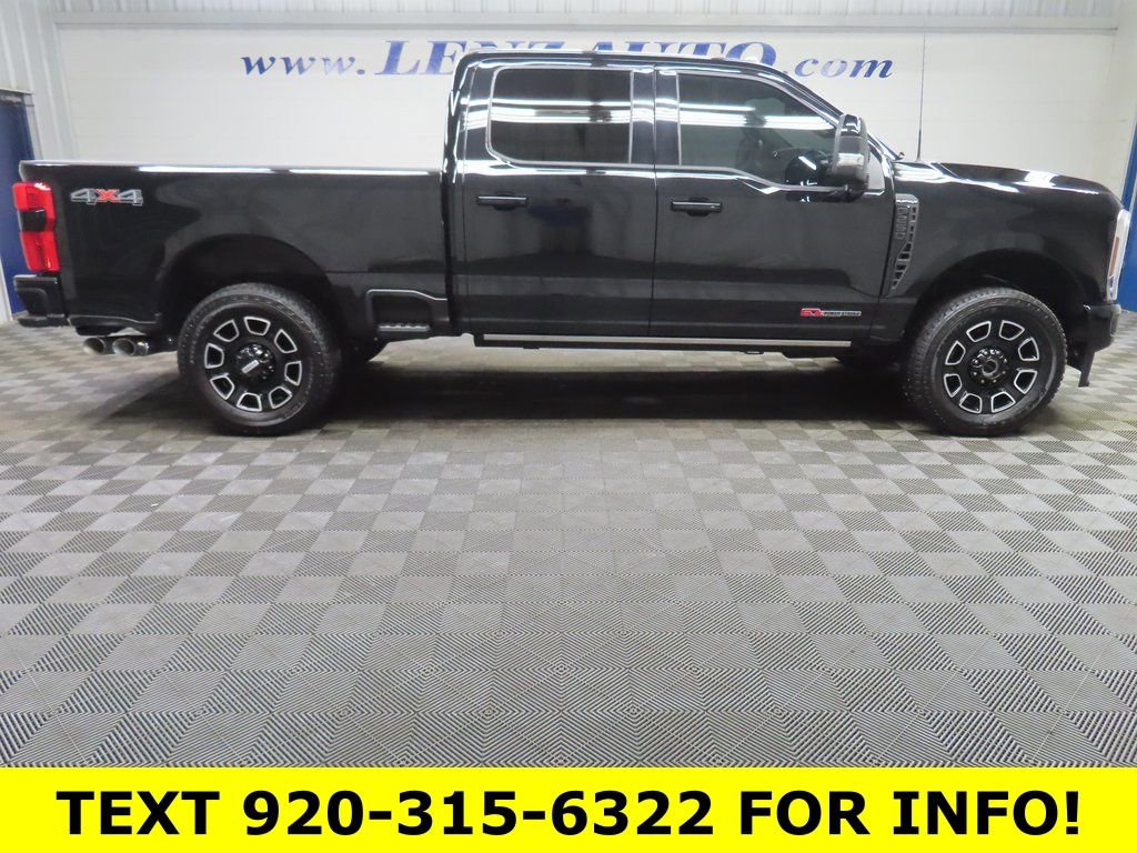 Used 2025 Ford F250 4x4 Crew Cab Super Duty image 2
