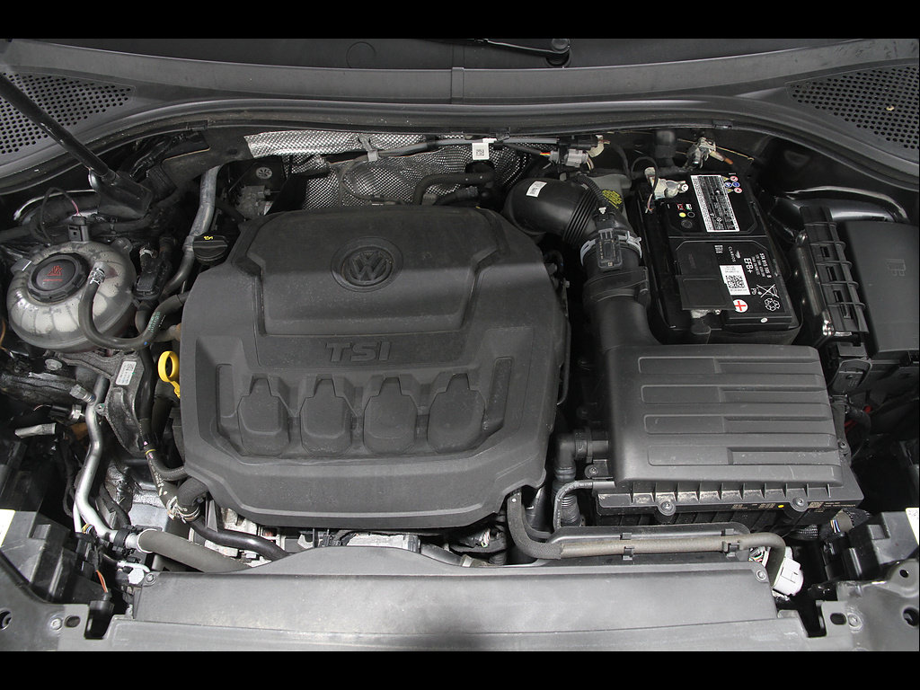Used 2023 Volkswagen Tiguan SE AWD/4WD image 20