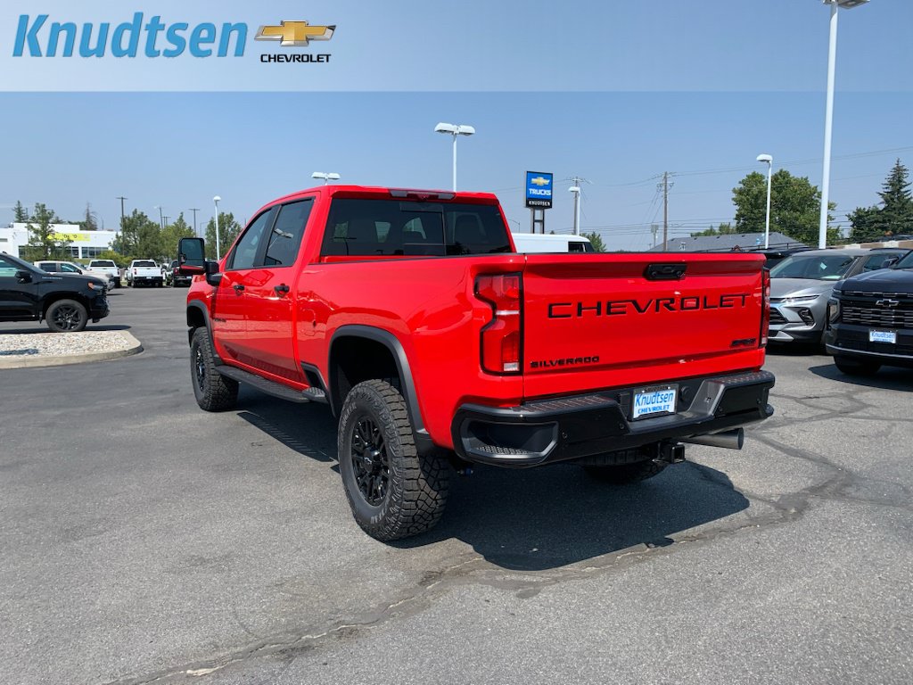New 2026 Chevrolet Silverado 2500 ZR2 w/ LPO, Dark Essentials Package AWD/4WD image 5