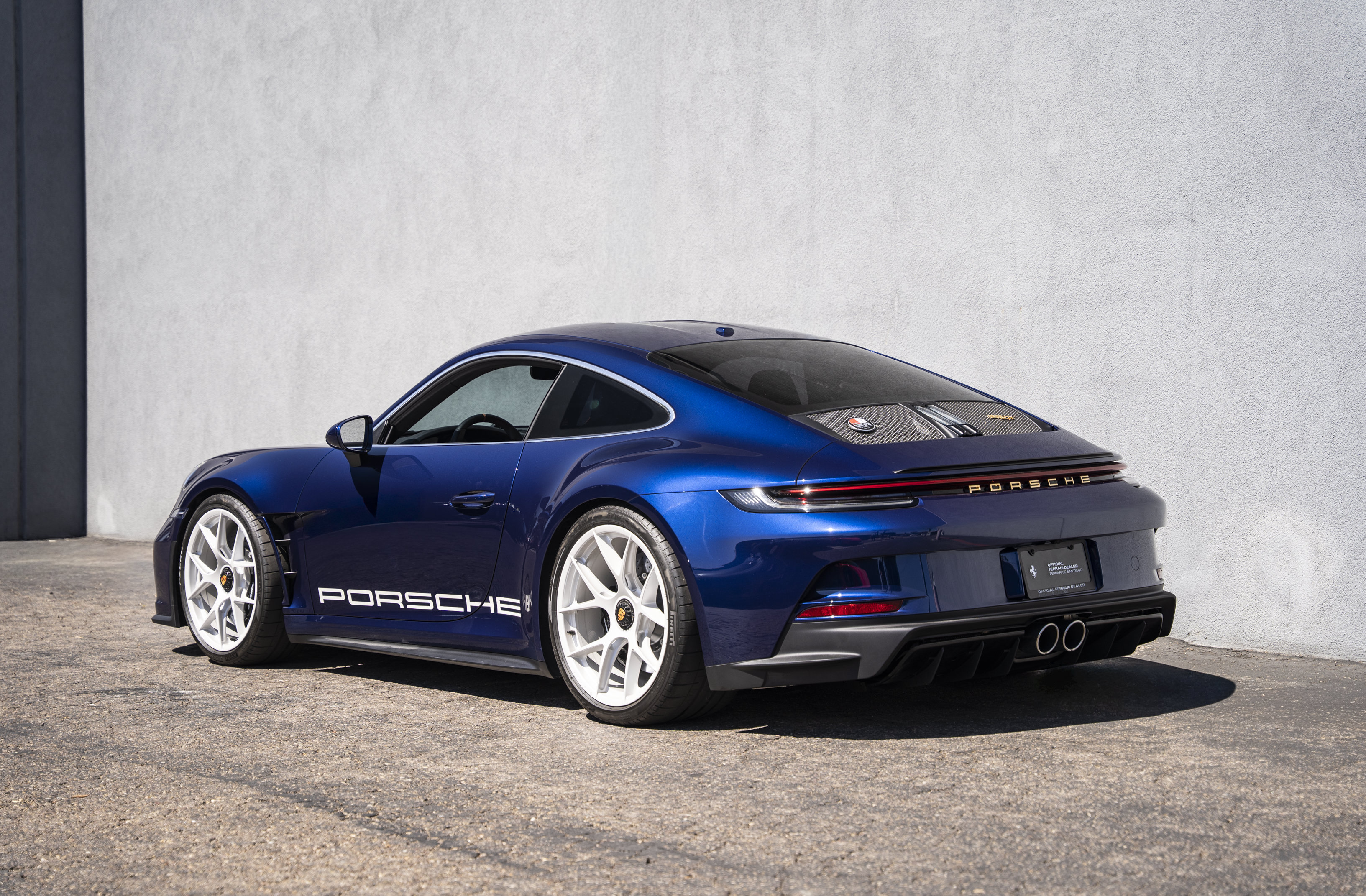 Used 2024 Porsche 911 GT3 RS RWD image 3