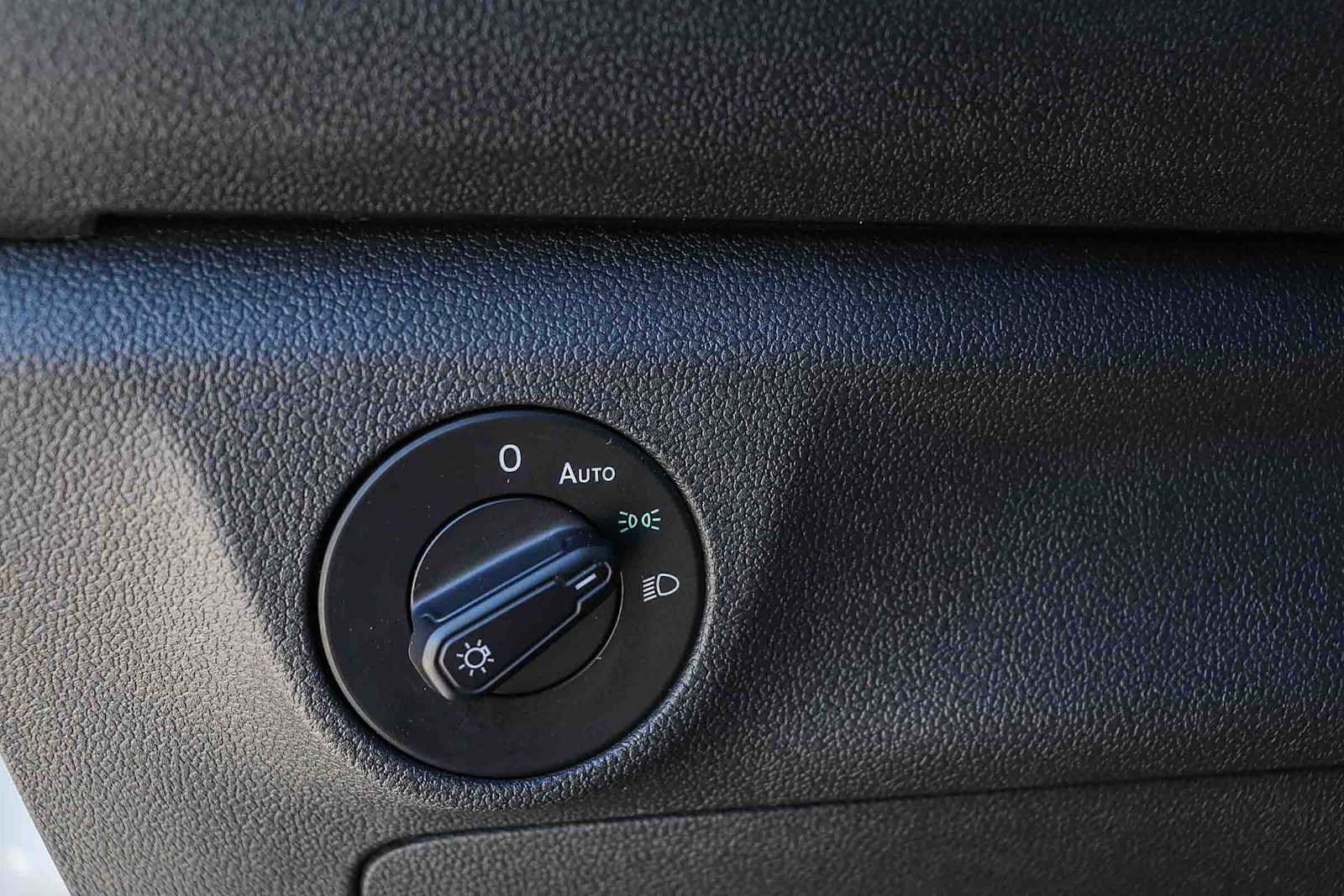 Used 2019 Volkswagen Jetta S w/ Driver Assistance Package image 23