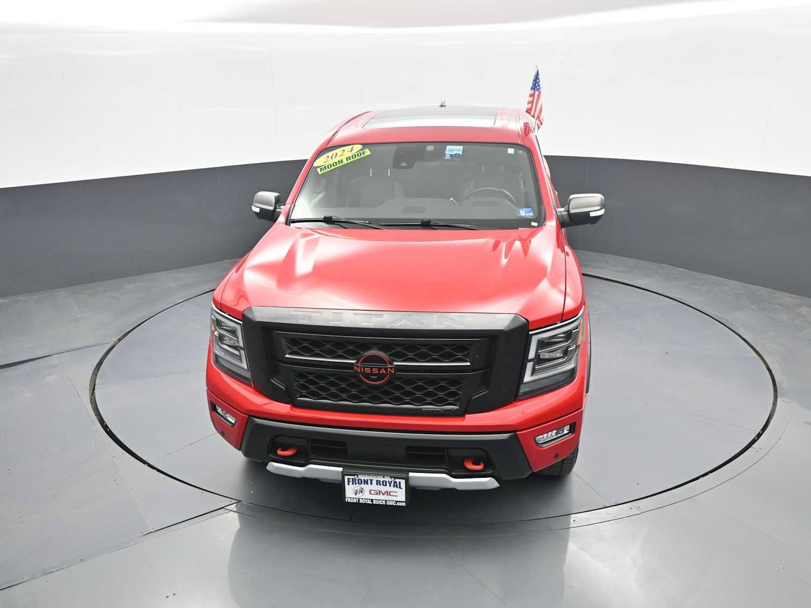 Used 2024 Nissan Titan PRO-4X w/ Pro-4x Convenience Package AWD/4WD image 28