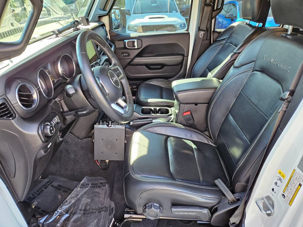 Used 2020 Jeep Gladiator Overland AWD/4WD image 15