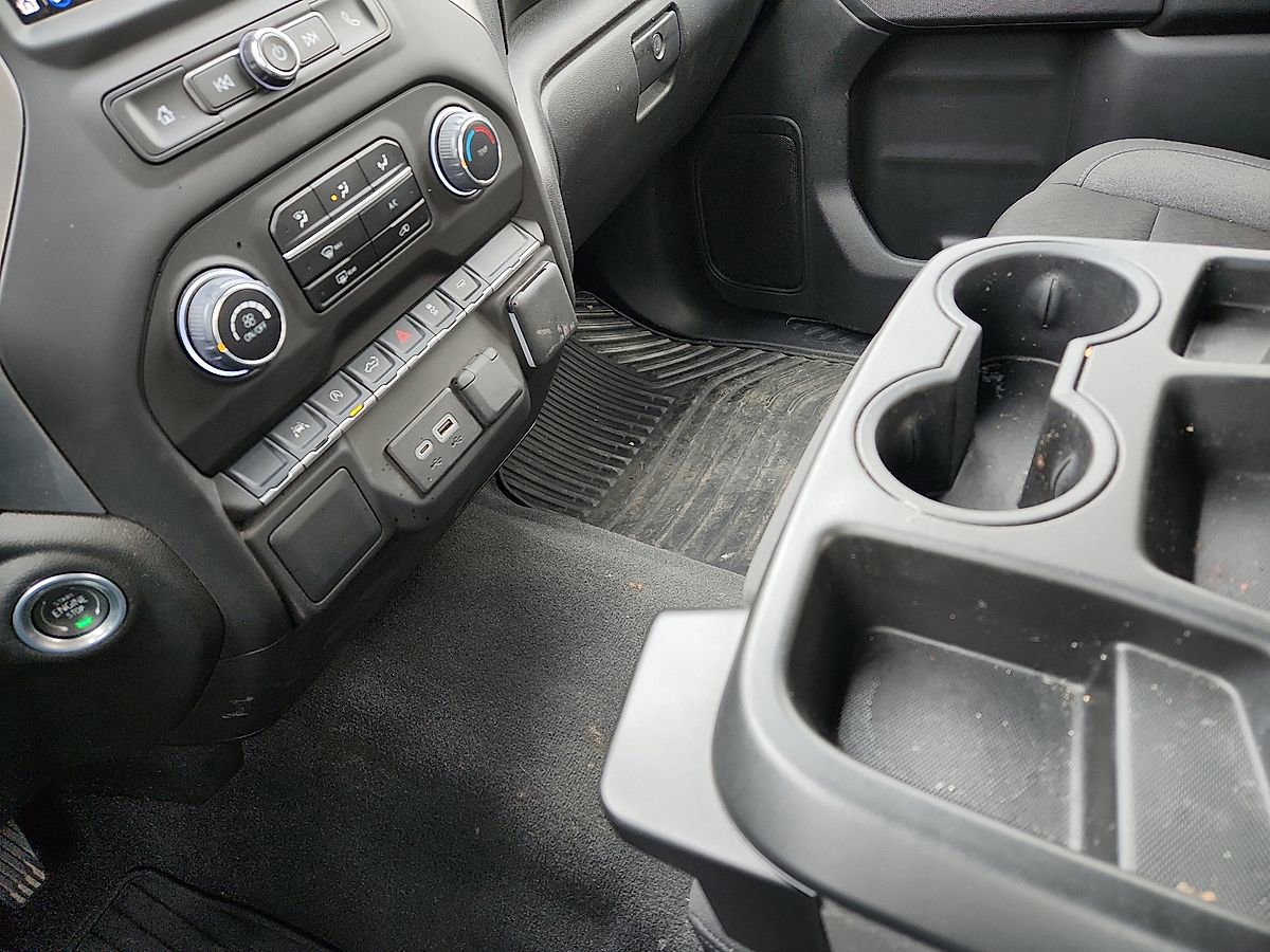 Used 2025 Chevrolet Silverado 1500 Custom w/ Turbomax Blackout Package image 12