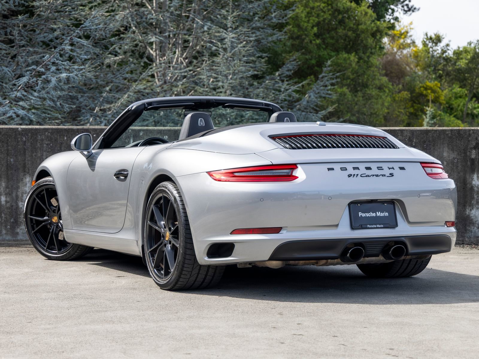 Certified 2018 Porsche 911 Carrera S image 3