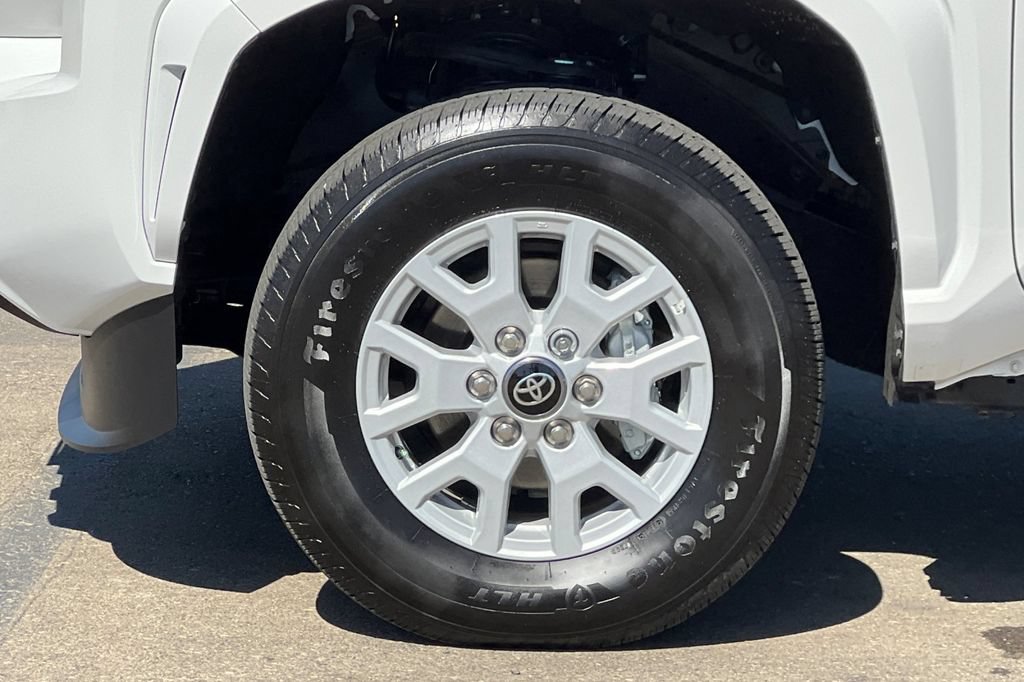 Certified 2025 Toyota Tacoma SR5 AWD/4WD image 28