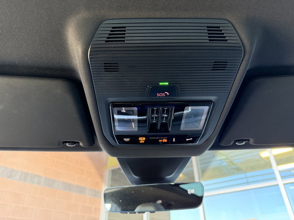 Used 2024 Volkswagen Atlas Cross Sport SEL R-Line image 29