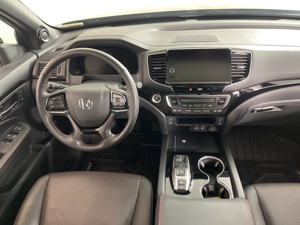 Certified 2025 Honda Ridgeline Black Edition image 3