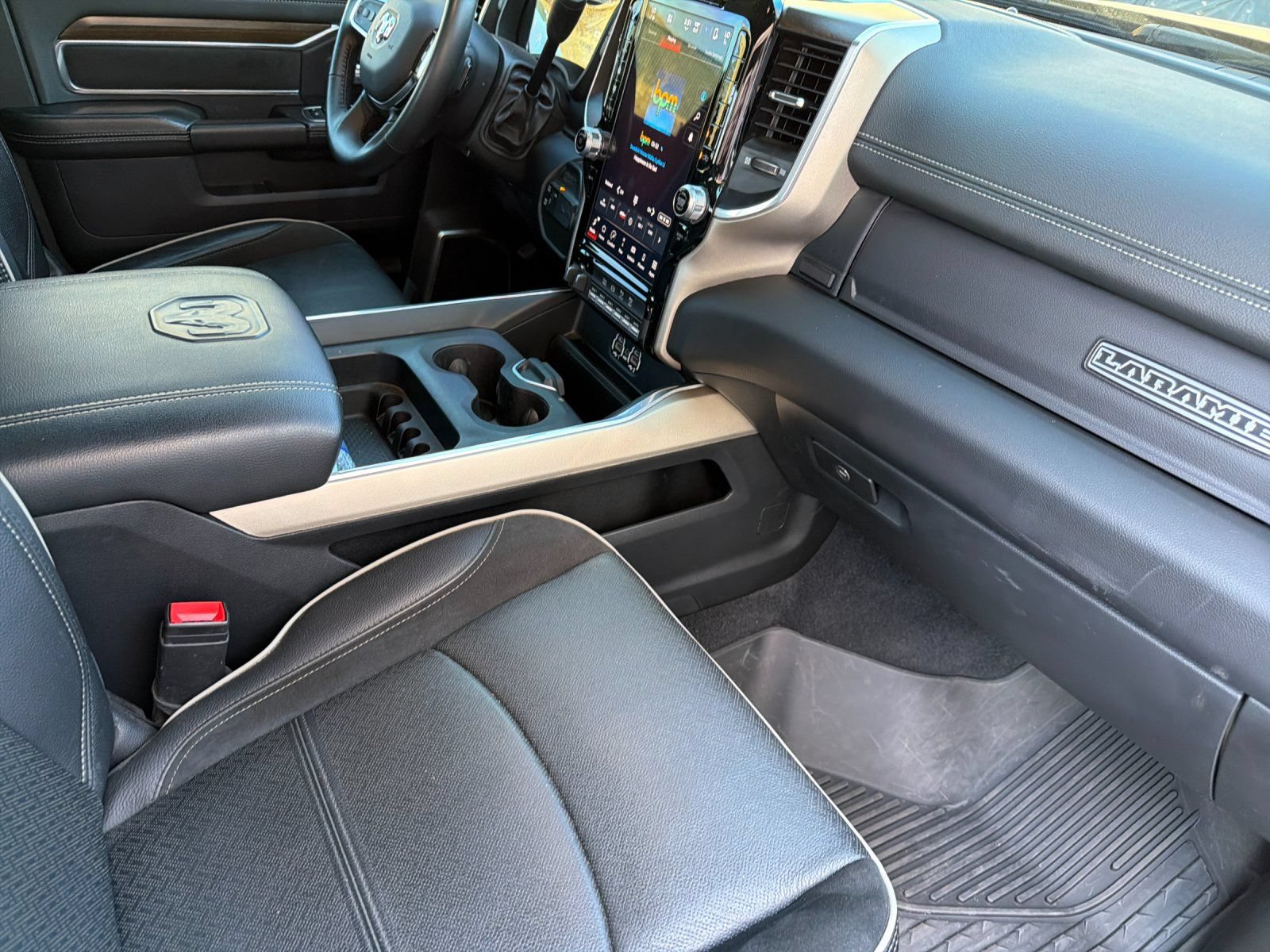 Used 2024 RAM 3500 Laramie w/ Towing Technology Group AWD/4WD image 14