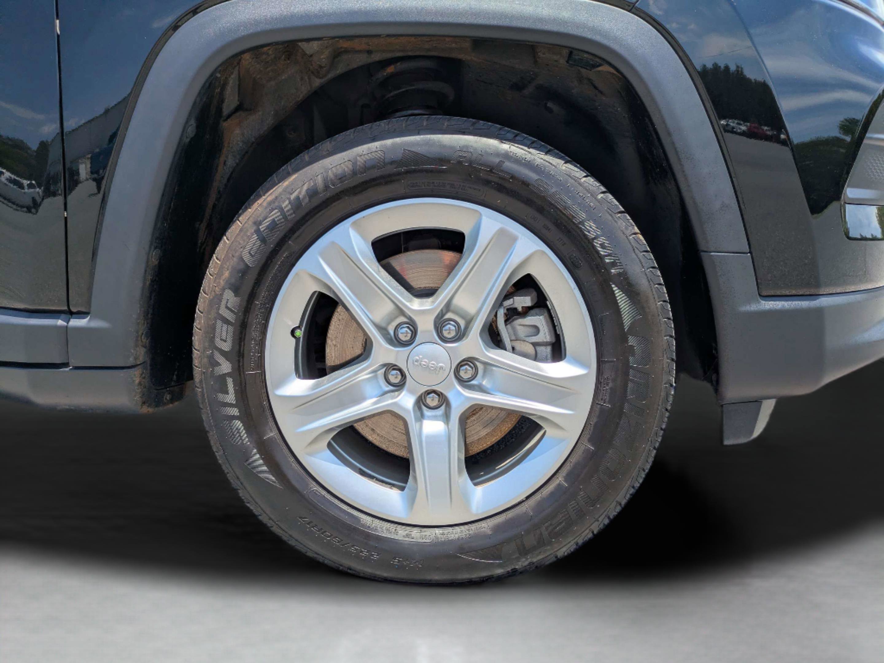 Used 2023 Jeep Compass Sport AWD/4WD image 31