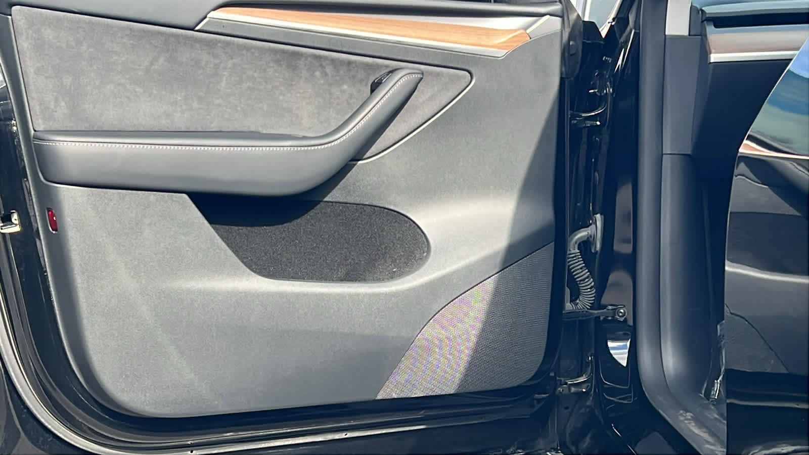 Used 2024 Tesla Model Y Performance image 23