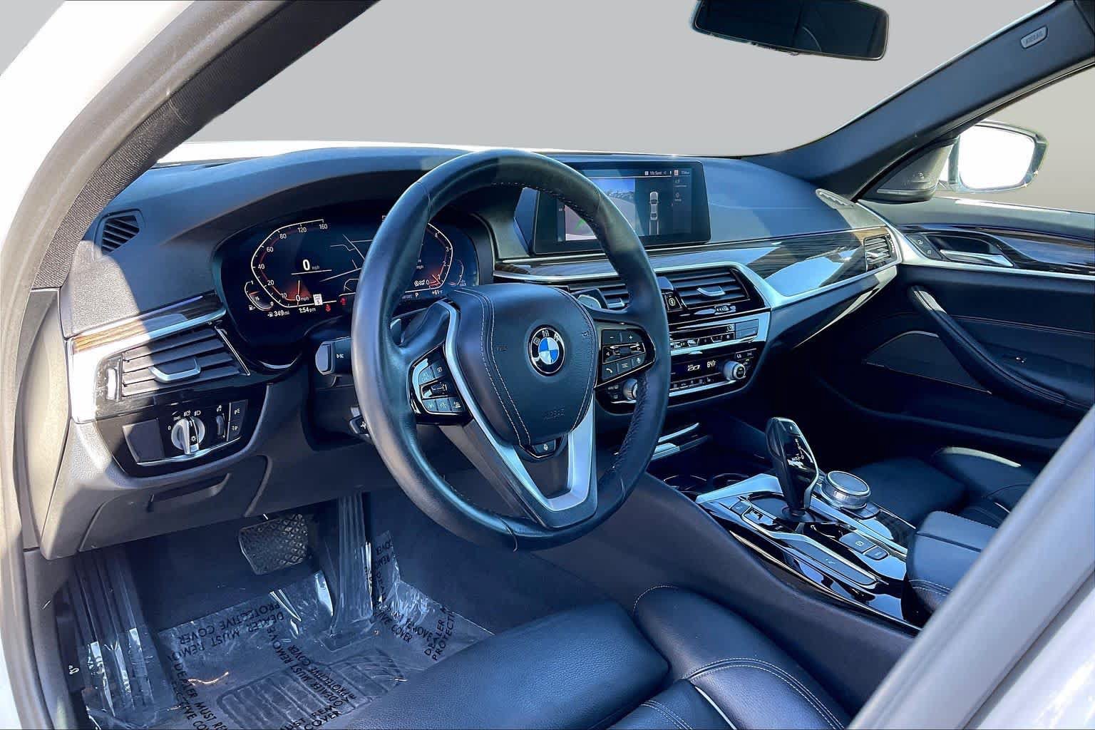 Used 2020 BMW 530i xDrive w/ Premium Package AWD/4WD image 17