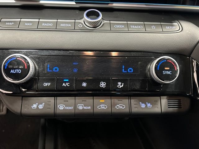 Used 2023 Hyundai Elantra Limited FWD image 25