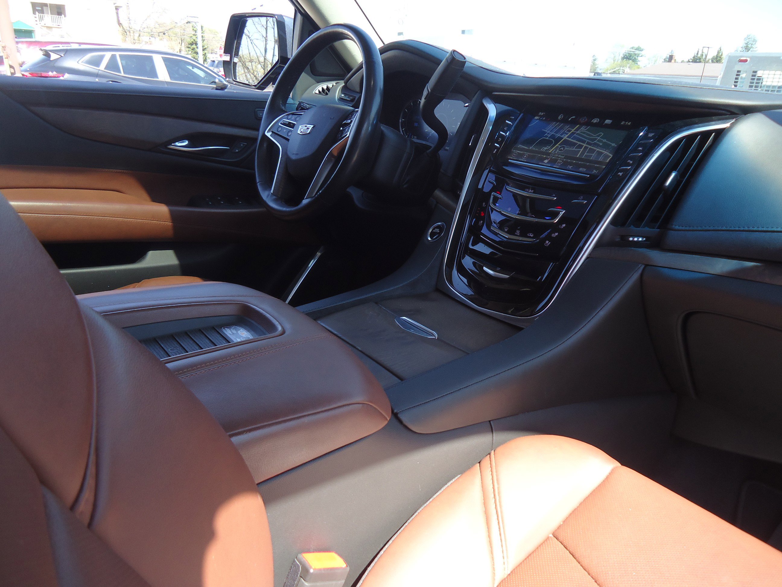 Used 2019 Cadillac Escalade Premium Luxury image 31