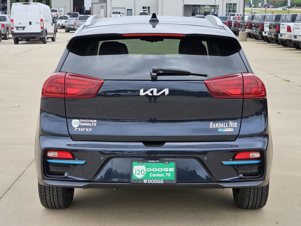 Used 2022 Kia Niro EX Premium FWD image 5