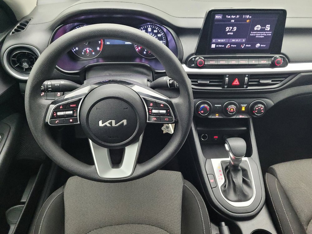 Used 2024 Kia Forte LXS w/ LXS Technology Package FWD image 22