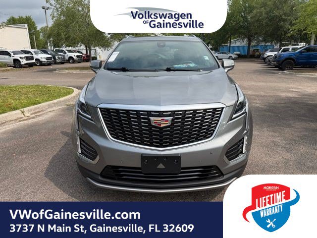 Used 2023 Cadillac XT5 Premium Luxury AWD/4WD image 2