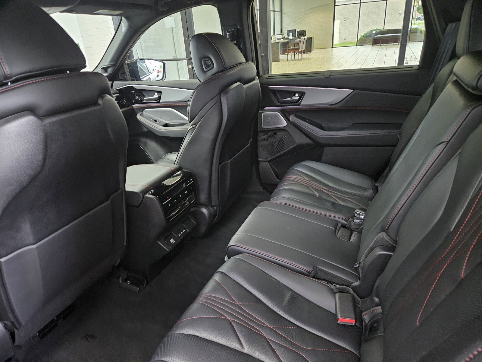 Used 2026 Acura MDX A-Spec w/ Advance Package AWD/4WD image 9