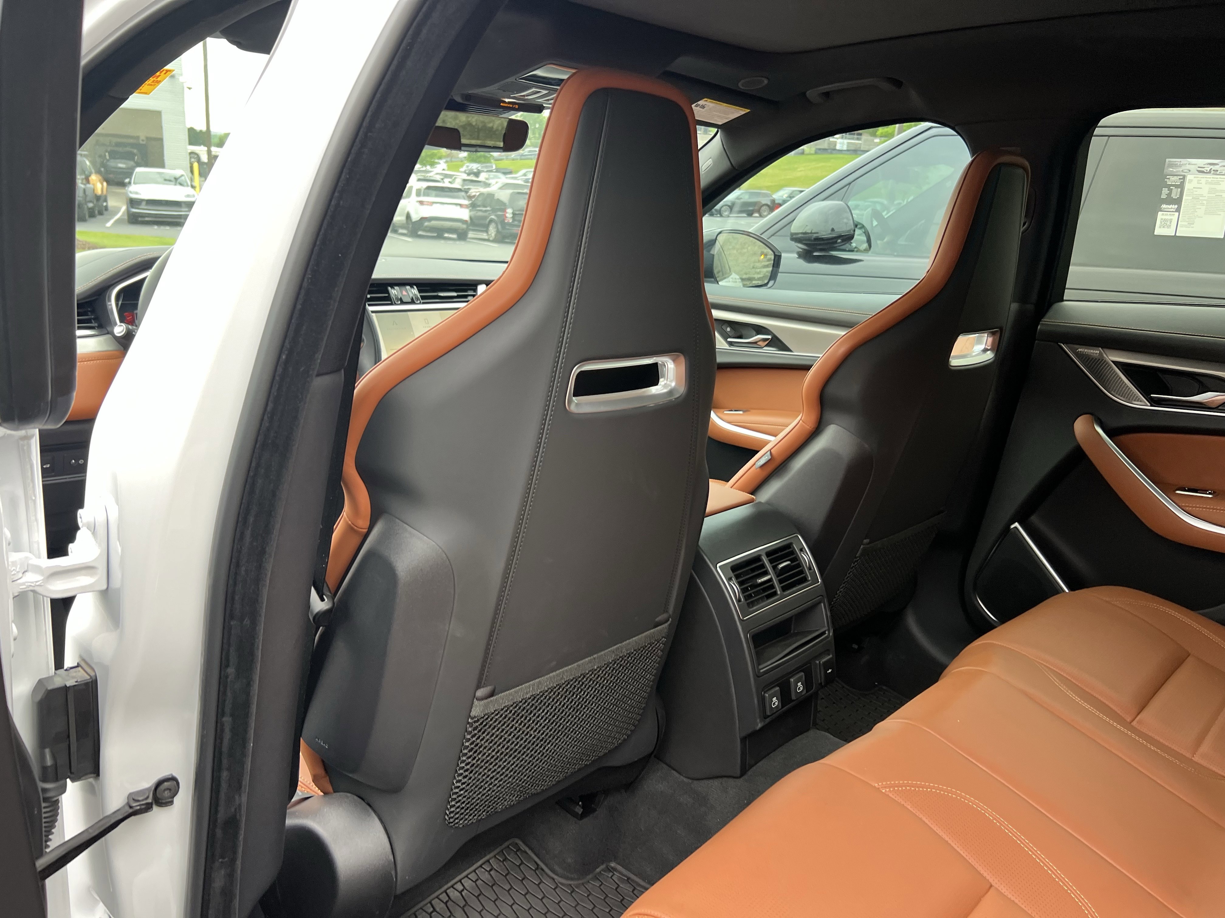 Used 2026 Jaguar F-PACE R-Dynamic S AWD/4WD image 35