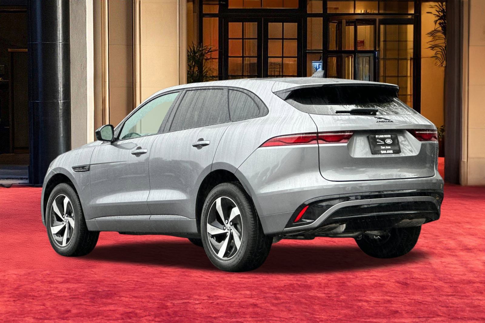 New 2025 Jaguar F-PACE R-Dynamic S image 4