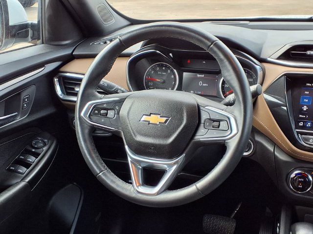 Used 2021 Chevrolet TrailBlazer ACTIV w/ Technology Package FWD image 7
