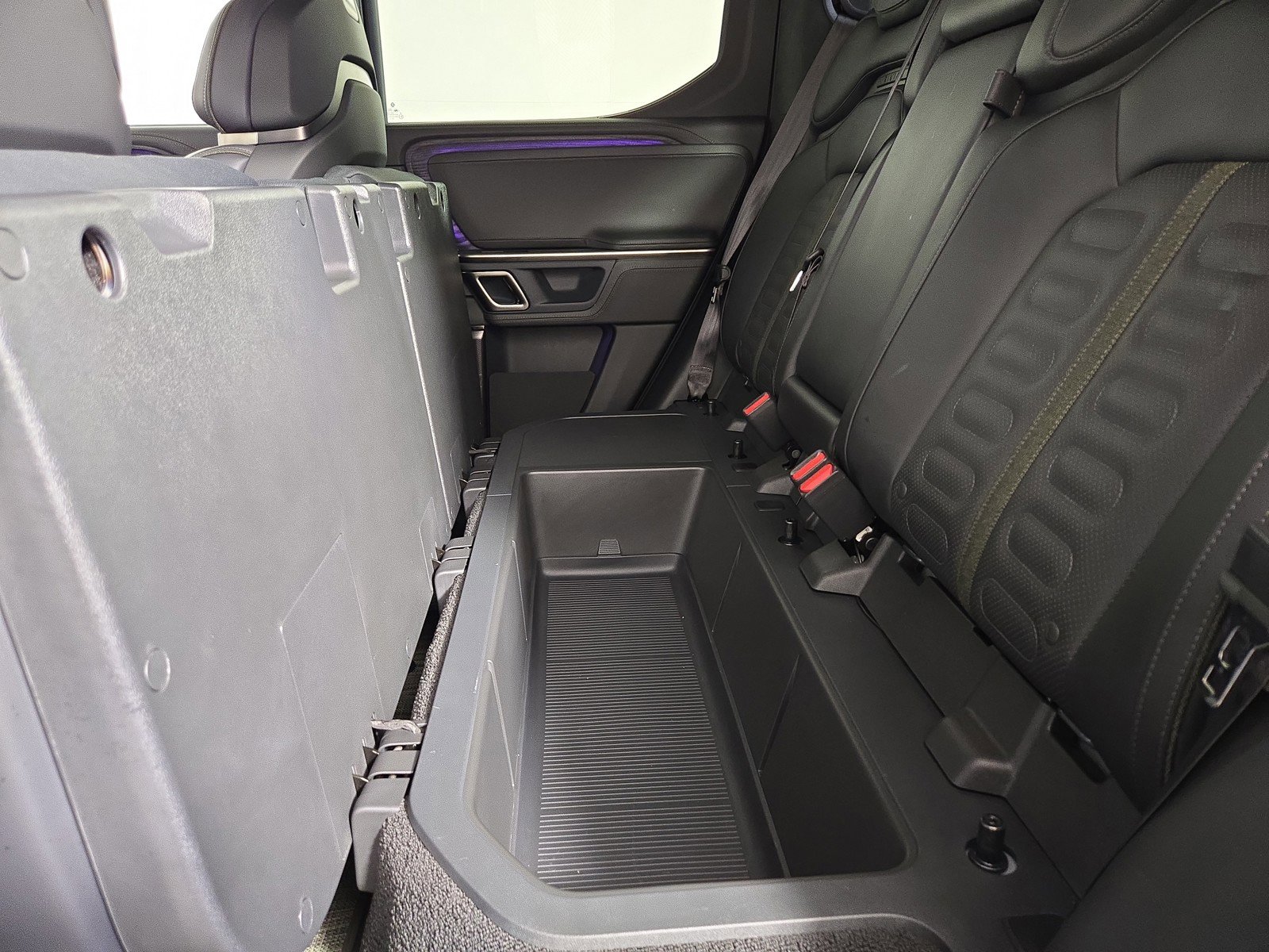 Used 2024 Rivian R1T Adventure image 34