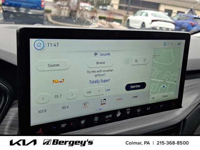 Used 2023 Ford Escape Platinum w/ Premium Technology Package image 18