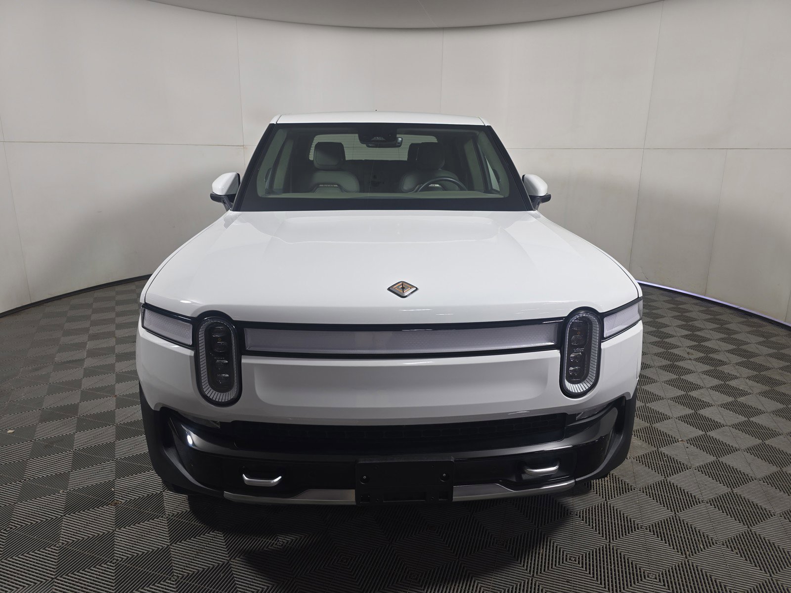 Used 2023 Rivian R1T Adventure AWD/4WD image 8