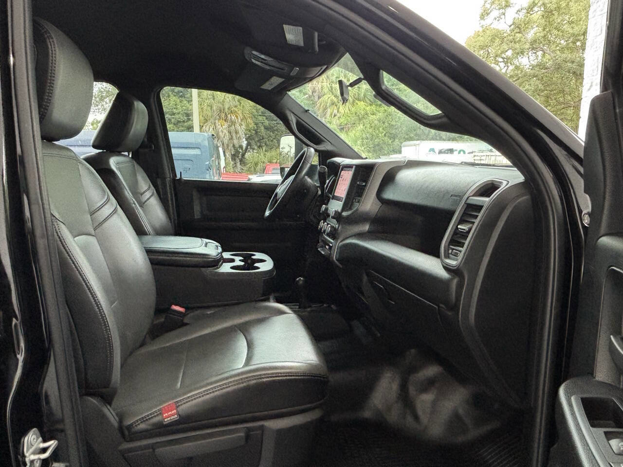 Used 2022 RAM 3500 Tradesman AWD/4WD image 31