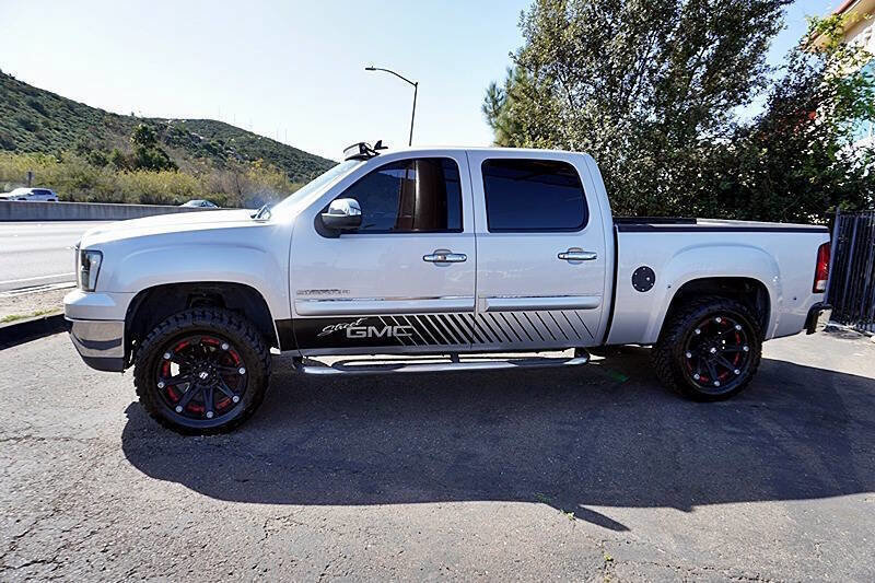 Used 2010 GMC Sierra 1500 SLE w/ Regional Value Package image 7