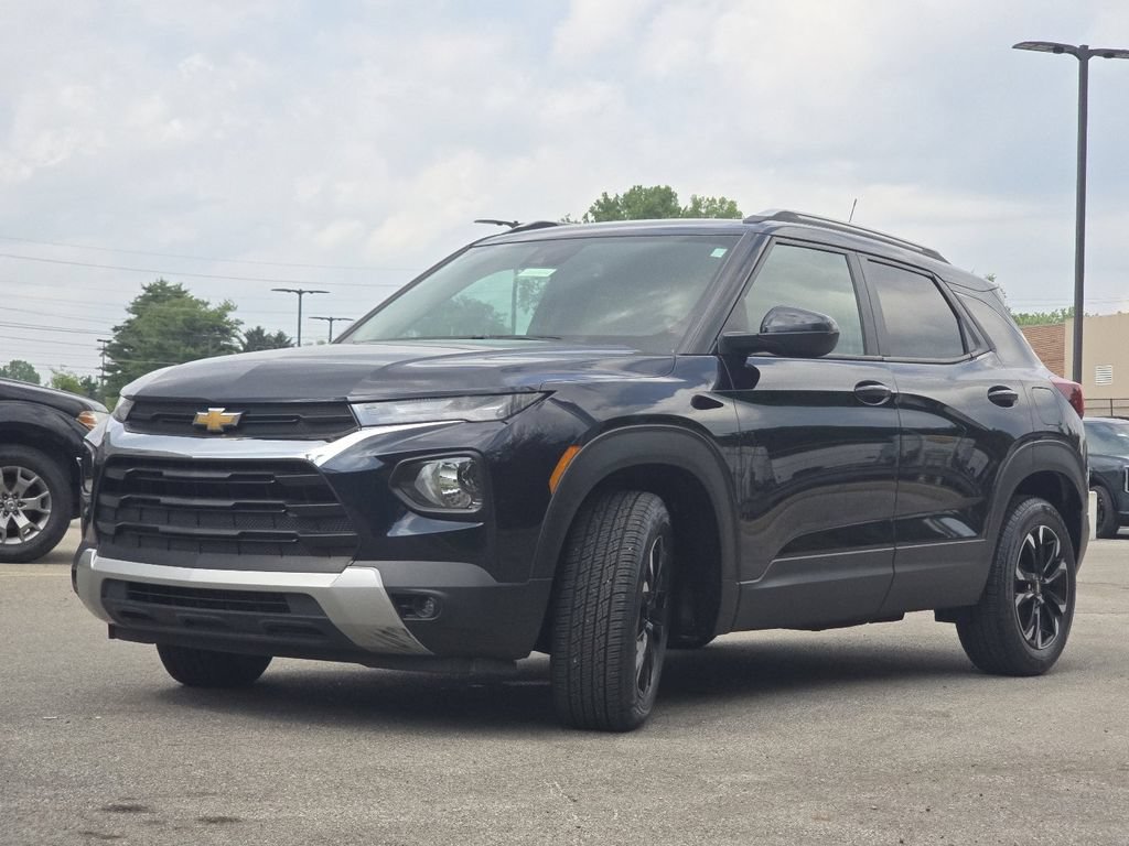 Used 2021 Chevrolet TrailBlazer LT w/ Convenience Package FWD image 11