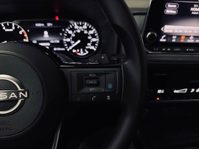 Used 2022 Nissan Rogue SV AWD/4WD image 25