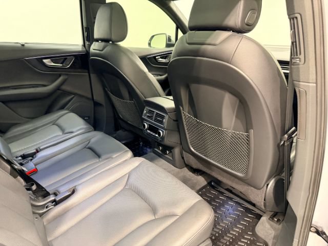 Used 2019 Audi Q7 3.0T Prestige AWD/4WD image 37