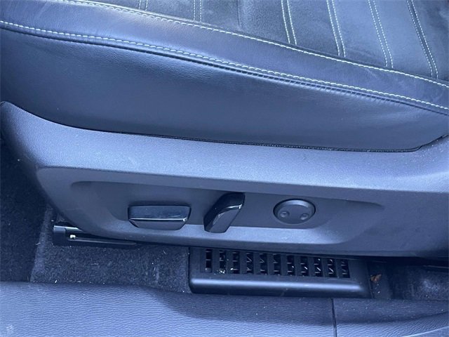 Used 2024 Mitsubishi Outlander SE Black Edition image 13