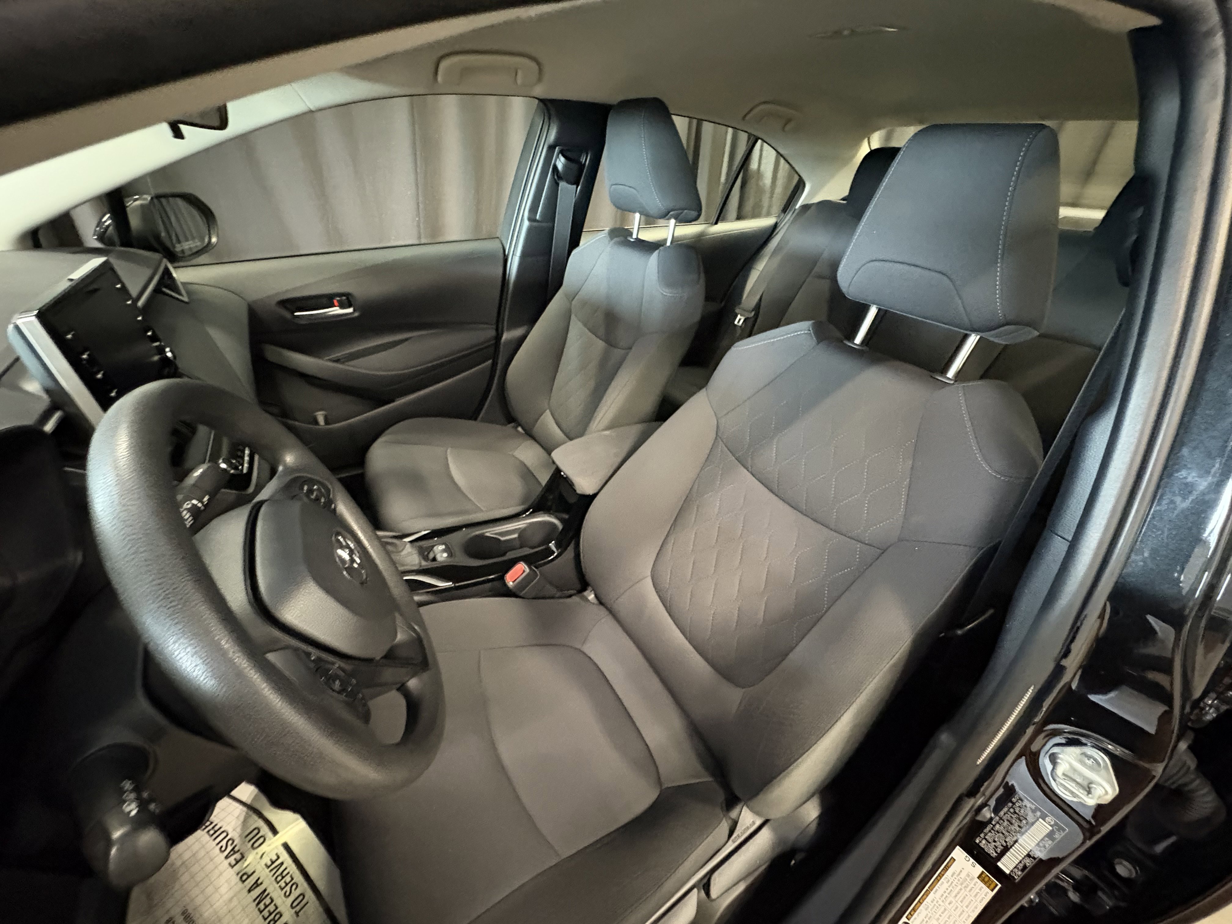 Used 2021 Toyota Corolla LE FWD image 8